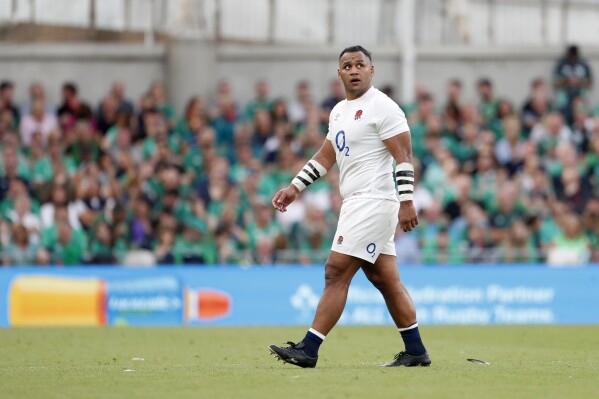 England s Billy Vunipola joins captain Owen Farrell in being
